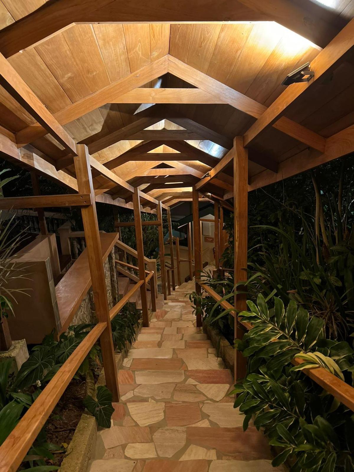 Hadco Experiences At Asa Wright Nature Centre Blanchisseuse Ngoại thất bức ảnh